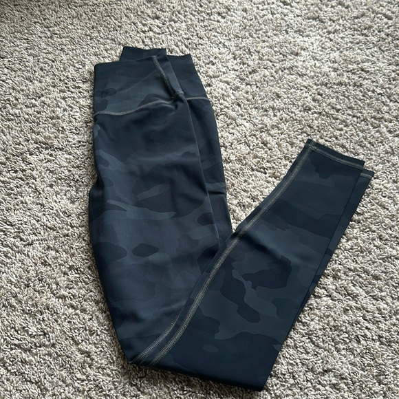 Alo camo leggings - Picture 1 of 4